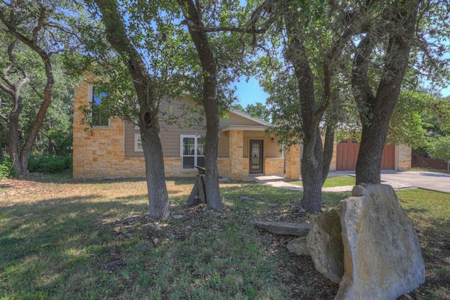 3055 Lakeview Dr, Canyon Lake, TX 78133 - view of front of house featuring stone siding