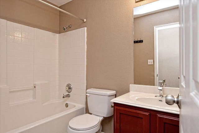 102 Cavalry Trl, Elgin, TX 78621 - full bathroom featuring shower / bath combination, vanity, and a textured wall