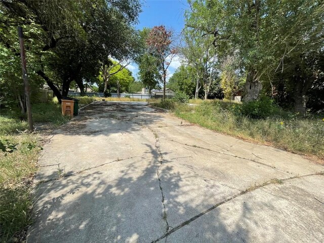 4502 Eric Cir, Austin, TX 78744 - photo 18