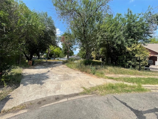 4502 Eric Cir, Austin, TX 78744 - photo 1