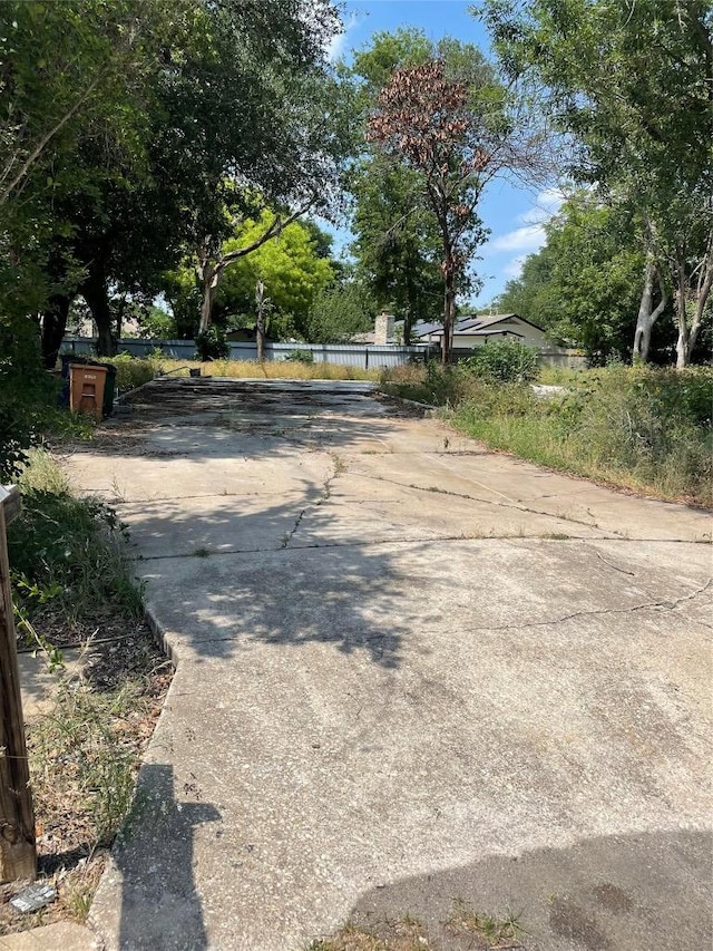 4502 Eric Cir, Austin, TX 78744 - photo 8
