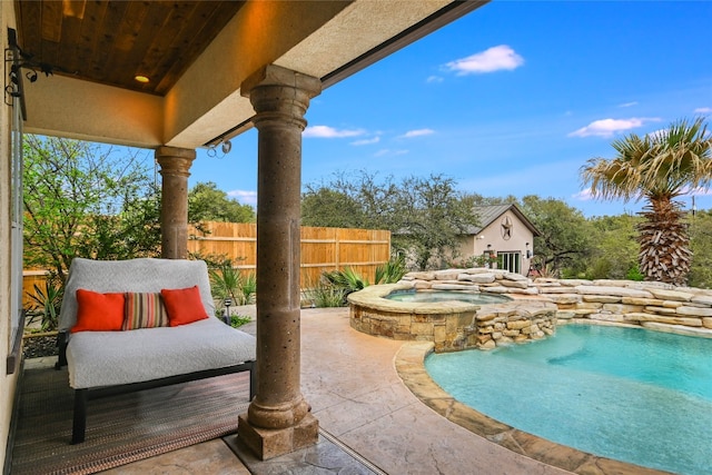 4908 Canyon Ranch Trl, Spicewood, TX 78669 - view of swimming pool with a patio and a pool with connected hot tub