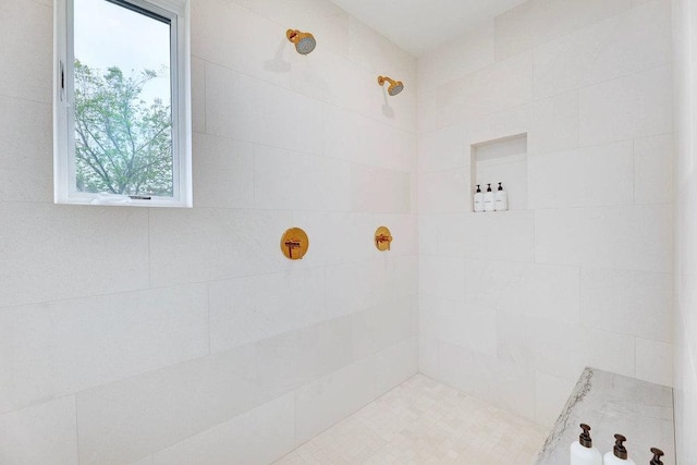 1601 Woodlawn Blvd, Austin, TX 78703 - full bathroom featuring a tile shower