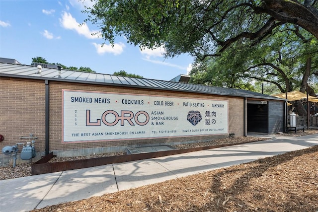 1715 Bluebonnet Ln, Austin, TX 78704 - view of community / neighborhood sign