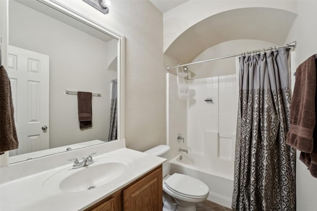 722 Tom Kite Dr, Round Rock, TX 78664 - full bathroom featuring toilet, vanity, and shower / bath combo