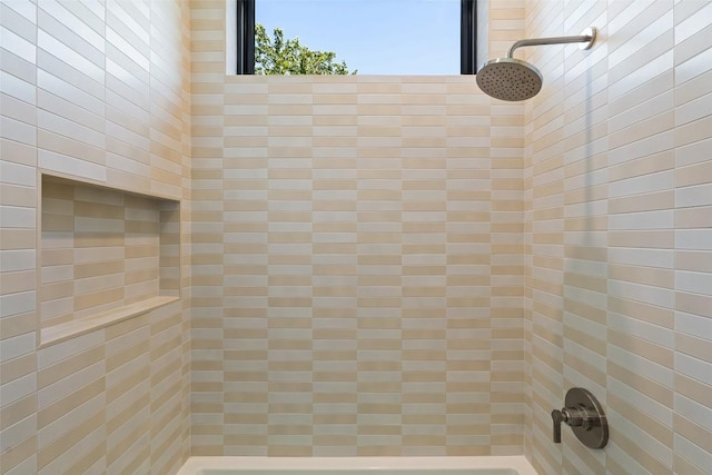 5218 Valley Oak Dr, Austin, TX 78731 - bathroom view of tiled shower