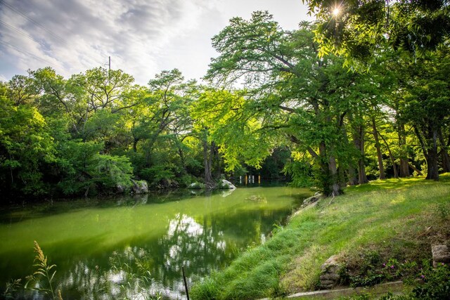 1106 Hillcrest Dr, New Braunfels, TX 78130