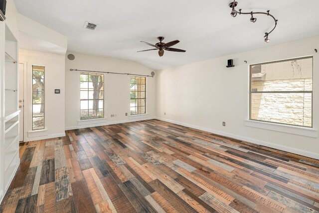 700 Horizon Trl, Cedar Park, TX 78613 - unfurnished room featuring a ceiling fan, wood finished floors, and vaulted ceiling
