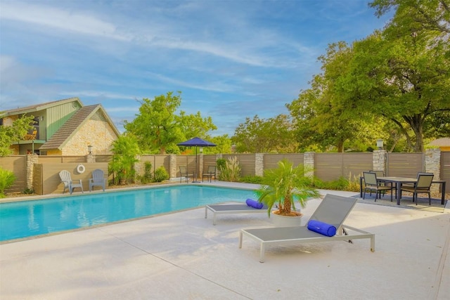 928 Porpoise St, Lakeway, TX 78734 - view of pool featuring a patio area and a fenced backyard