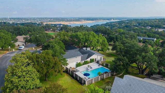 928 Porpoise St, Lakeway, TX 78734 - bird's eye view of a pool