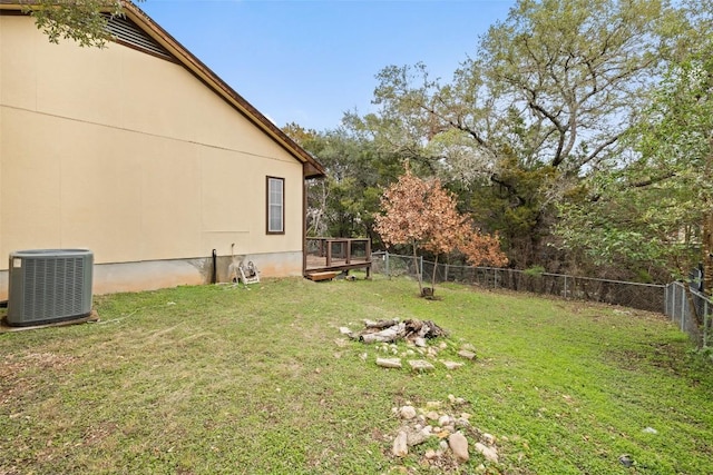 1301 S Quinlan Park Rd, Austin, TX 78732 - view of fenced backyard