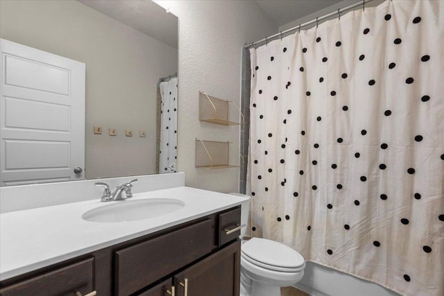 6500 Llano Stage Trl, Austin, TX 78738 - bathroom with vanity, toilet, and shower / bathtub combination with curtain