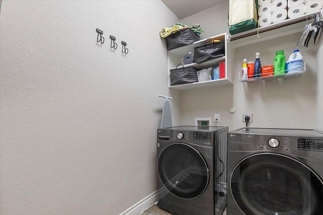 6500 Llano Stage Trl, Austin, TX 78738 - washroom featuring independent washer and dryer and baseboards