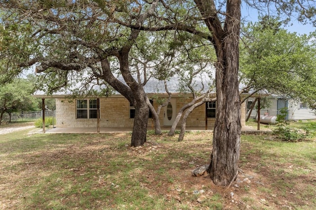 8281 Mountain Dr, Salado, TX 76571 - view of front facade featuring a patio area
