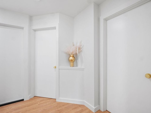 2401 Lendall Ln, Austin, TX 78744 - view of closet