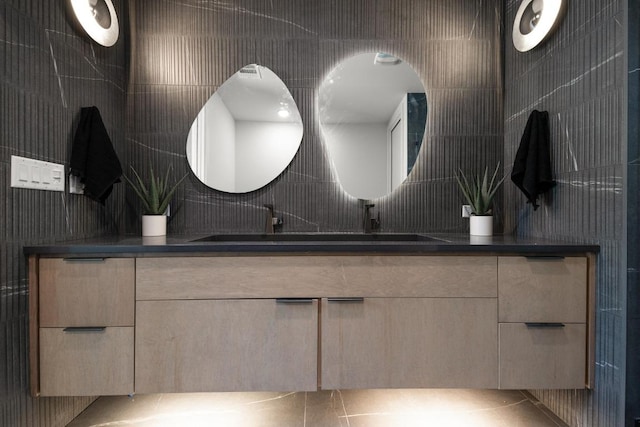 2106 Thornton Rd, Austin, TX 78704 - bathroom with vanity
