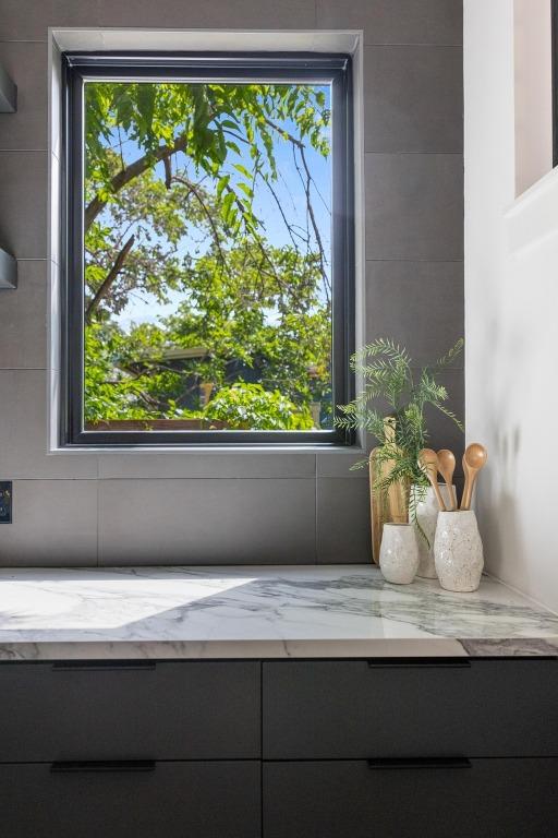 2106 Thornton Rd, Austin, TX 78704 - detailed view