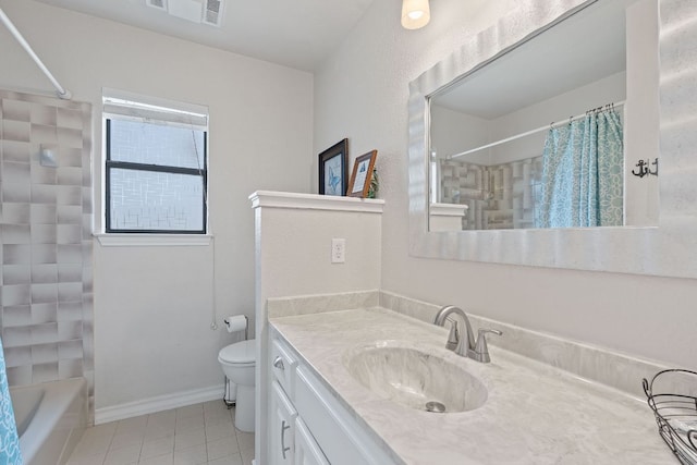 156 Lakefront Dr, Point Venture, TX 78645 - bathroom with vanity, tile patterned floors, toilet, and shower / bath combo with shower curtain