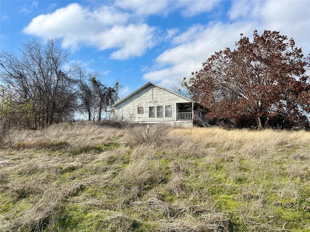 333 Spring Valley St, Hutto, TX 78634 - view of property exterior