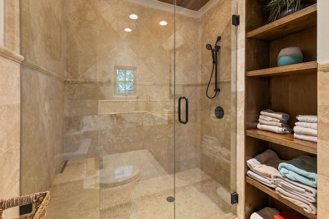 2804 Lohmans Ford Rd Unit B, Lago Vista, TX 78645 - full bathroom featuring a stall shower