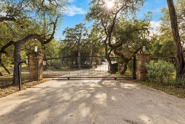 2804 Lohmans Ford Rd Unit B, Lago Vista, TX 78645 - view of gate