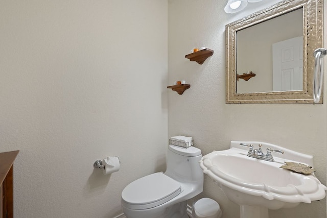 11713 Rydalwater Ln, Austin, TX 78754 - bathroom with toilet and a sink