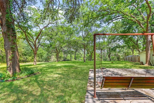 242 Meadow Lake Dr, Seguin, TX 78155 - view of green lawn