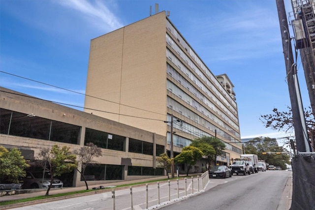 1800 Lavaca St Unit 307, Austin, TX 78701 - view of building exterior