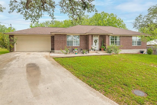 926 Zwicke St, Seguin, TX 78155 - single story home with an attached garage, driveway, a front yard, and brick siding