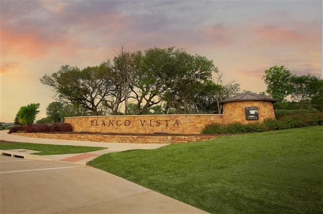 316 Witchhazel Way, San Marcos, TX 78666 - community / neighborhood sign featuring a lawn