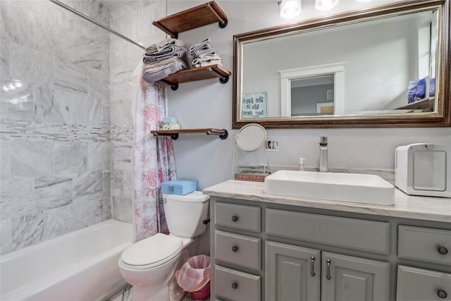 20502 Greeley Cv, Lago Vista, TX 78645 - full bath with vanity and shower / bath combo