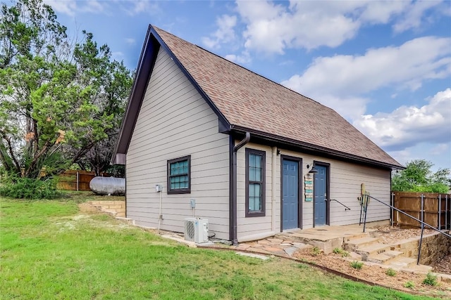 20502 Greeley Cv, Lago Vista, TX 78645 - rear view of house featuring a shingled roof