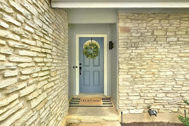 5202 Hedgewood Dr, Austin, TX 78745 - view of property entrance