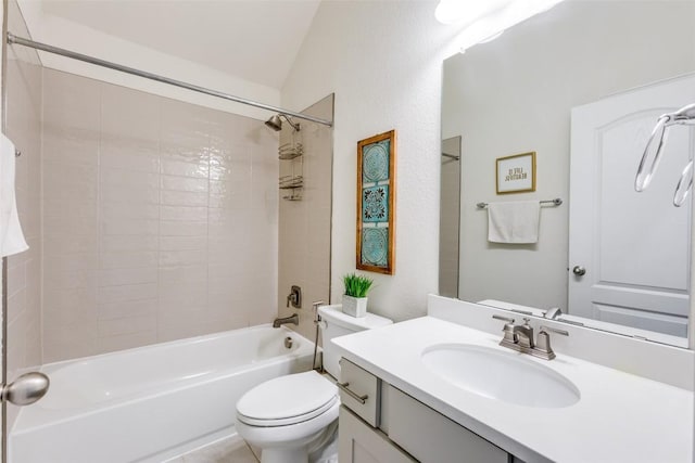 2212 Mcclendon Trl, Leander, TX 78641 - full bath featuring toilet, vanity, tub / shower combination, and lofted ceiling