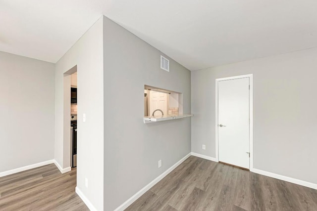 6718 Silvermine Dr Unit 804, Austin, TX 78736 - unfurnished room with wood finished floors