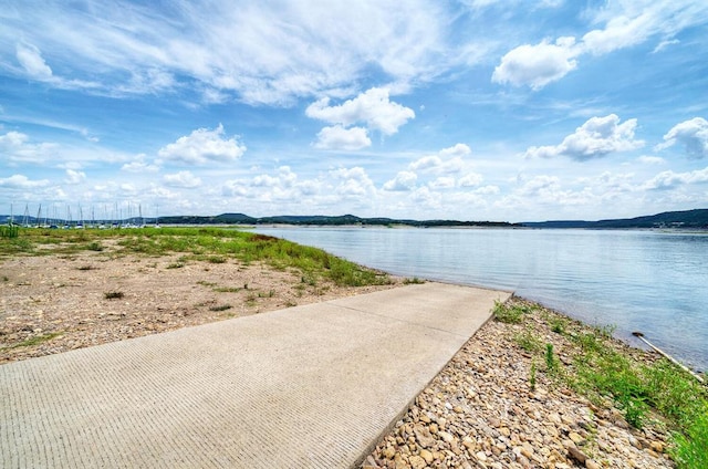 5606 Longhorn Lndg, Austin, TX 78734 - water view