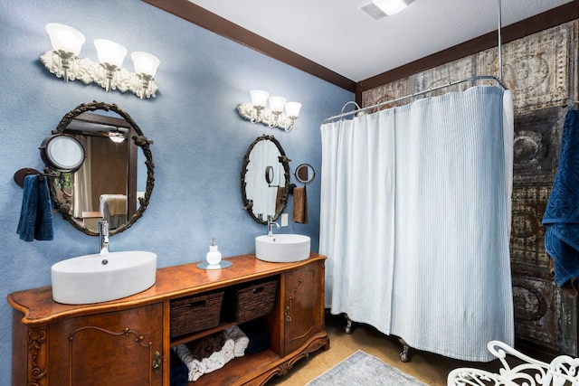 966 County Road 439th Rd, Stockdale, TX 78160 - full bath with double vanity and a shower with shower curtain