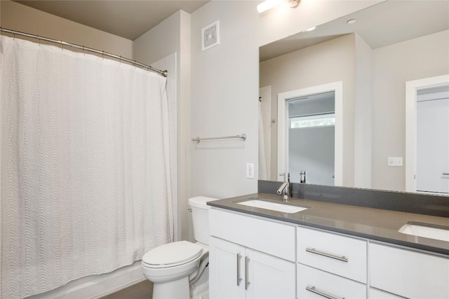 2724 Treble Ln Unit 324, Austin, TX 78704 - full bath featuring toilet and double vanity