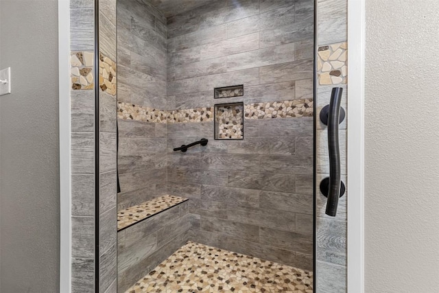 110 N Willis St, Lampasas, TX 76550 - full bathroom featuring a tile shower