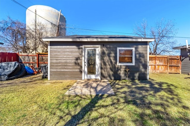 110 N Willis St, Lampasas, TX 76550 - view of outdoor structure with a fenced backyard