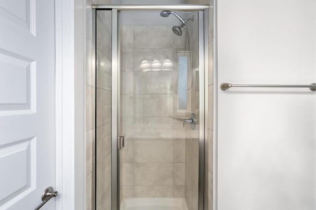 213 Virtus Bnd Unit 25, Austin, TX 78748 - full bath with a shower stall