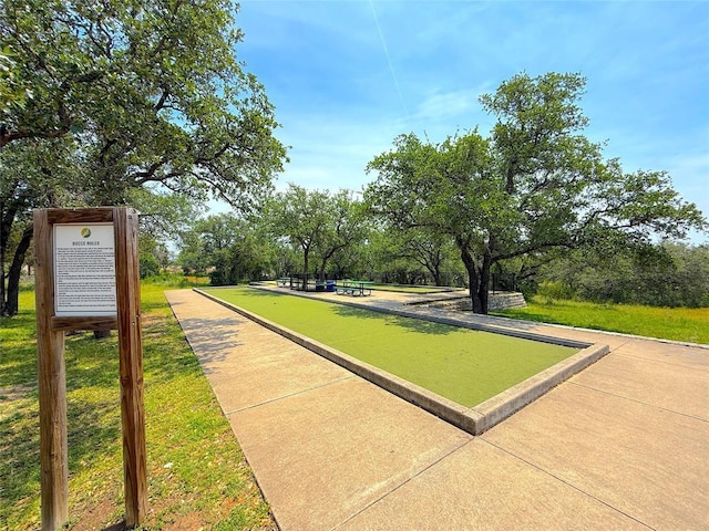 11117 Old Quarry Rd, Austin, TX 78717 - surrounding community featuring a game area
