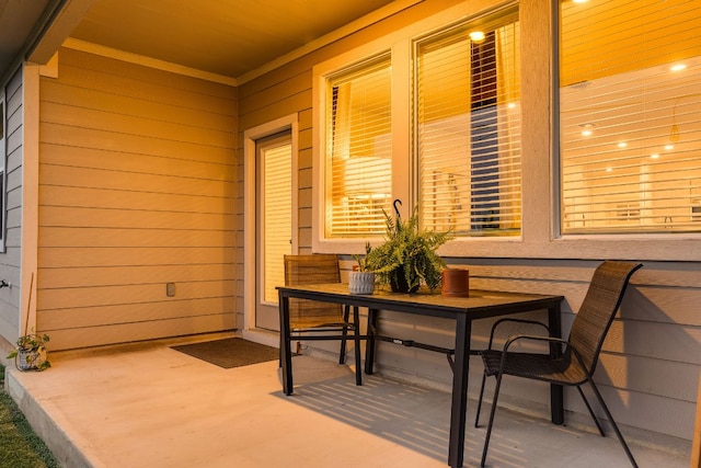 98 Barton Creek Ln, Hutto, TX 78634 - view of porch