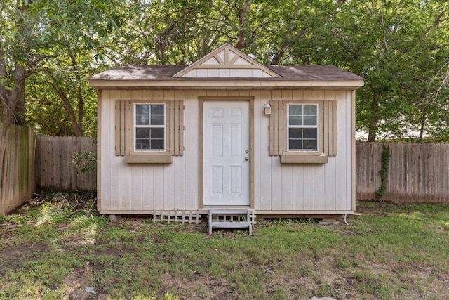 404 N Belinda Ct, Bastrop, TX 78602 - view of shed with a fenced backyard