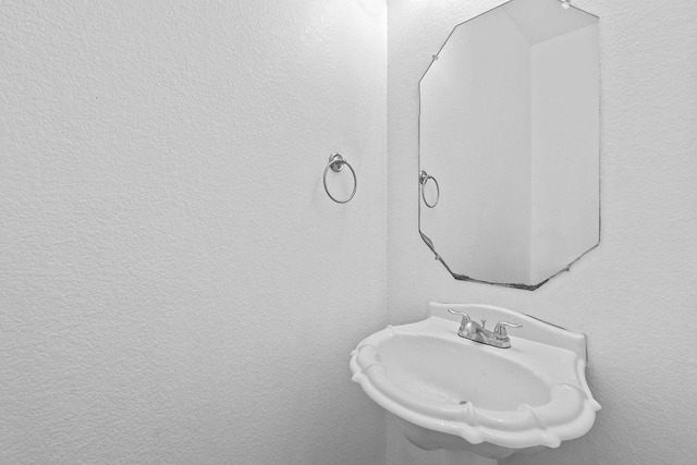 14404 Showdown Ln, Austin, TX 78717 - bathroom featuring a sink