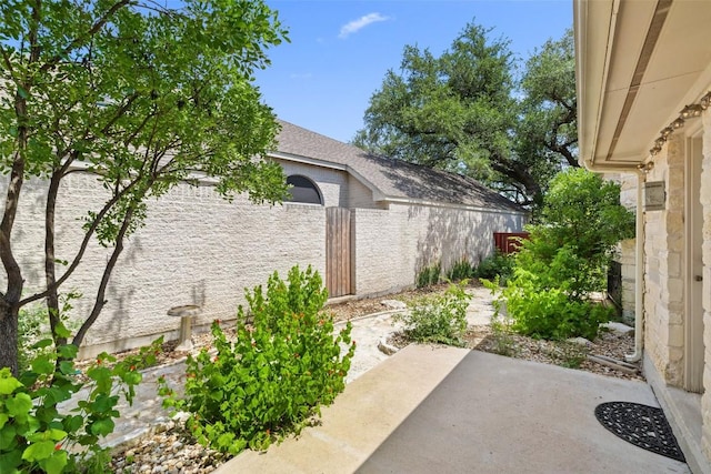 16 Troon Dr, Lakeway, TX 78738 - view of patio