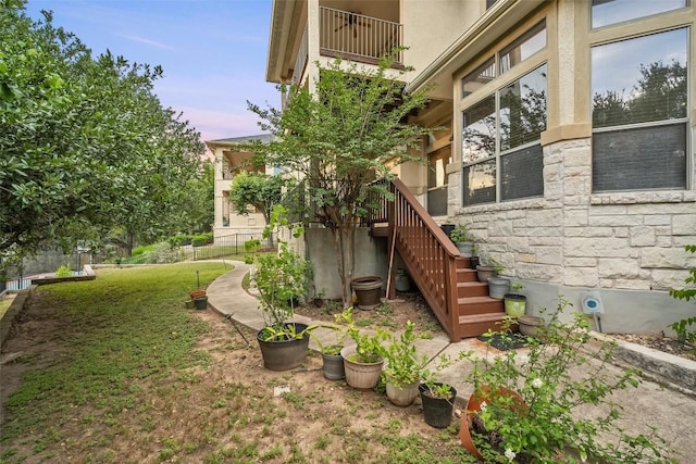 9904 Chester Cv, Austin, TX 78750 - view of yard with stairway