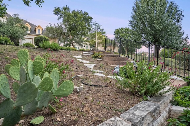 9904 Chester Cv, Austin, TX 78750 - view of yard featuring a garden