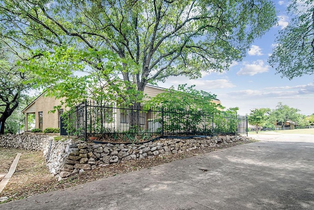 428 Summit Cir, Fredericksburg, TX 78624 - view of home's exterior