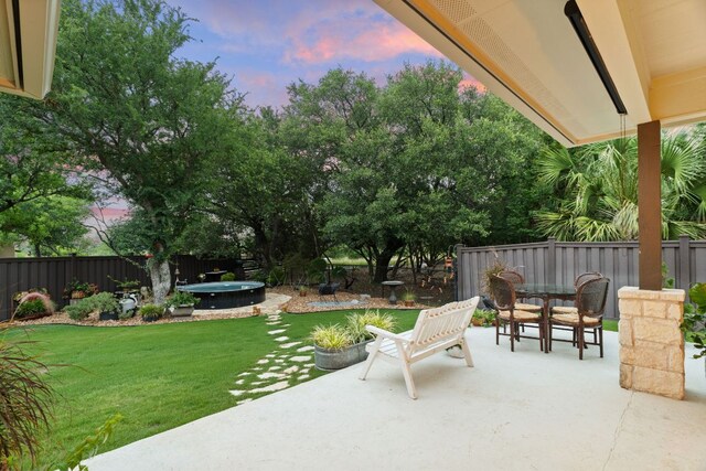 813 Lacey Oak Cir, Marble Falls, TX 78654 - photo 6